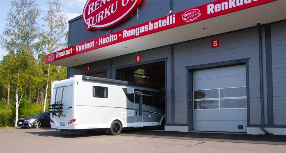 Autoilijat löysivät autohuollon!